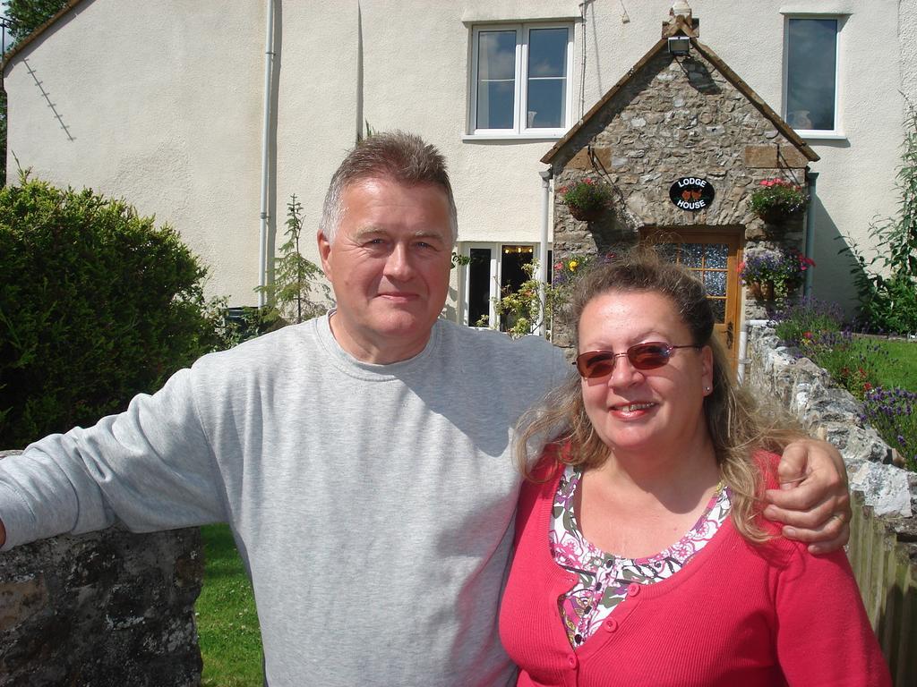 Lodge House B&B Buckland St Mary Buitenkant foto
