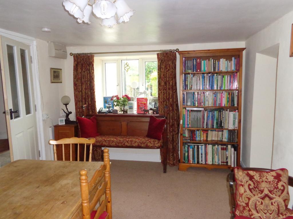 Lodge House B&B Buckland St Mary Buitenkant foto